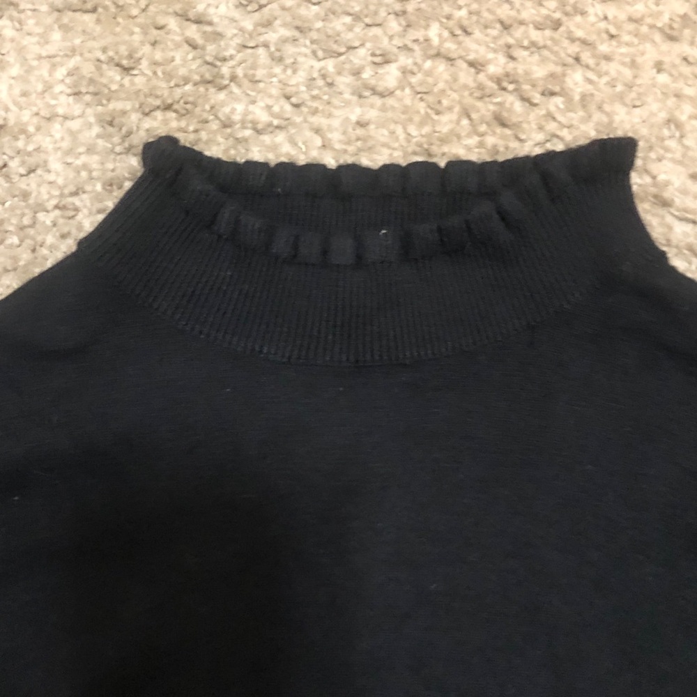 Sioni Black Ribbed Knit Top with Frilled Neckline Size M - Picture 6 of 8